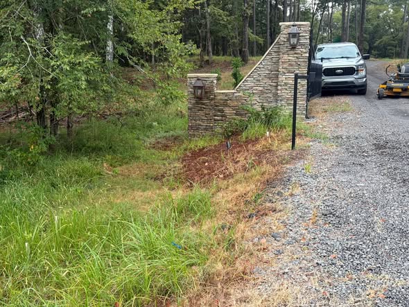 Heavy fence line cleanup and brush removal in Bentonia MS